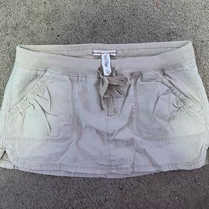 COPY - hollister mini skirt